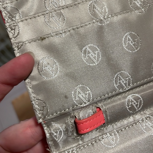 Adrienne Vittadini Large Clutch - Picture 4 of 6